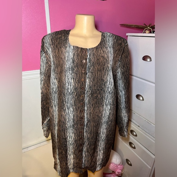 Brown and Black Animal Print Button-Up Blouse - Picture 1 of 8